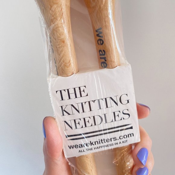 We Are Knitters Beechwood Knitting Needles 15mm - Picture 3 of 6